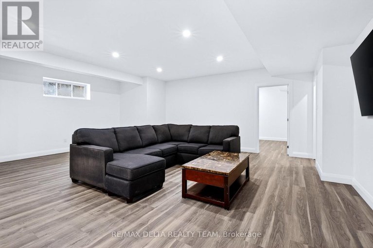 29628151/7861-springhill-road/metcalfe/ottawa/ontario/K0C2K0_27