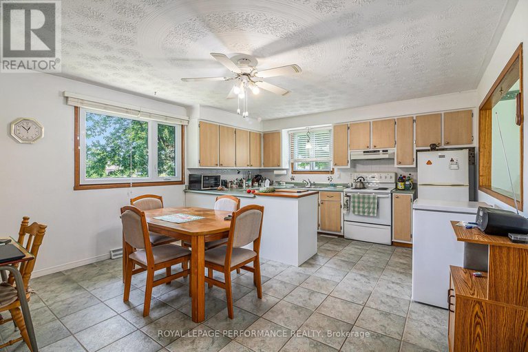 28651458/164-mccormick-road/alexandria/north-glengarry/ontario/K0C1A0_7