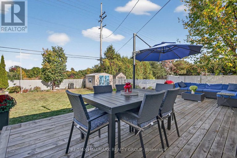 28891693/2074-featherston-drive/urbandale-acres/ottawa/ontario/K1H6R3_24