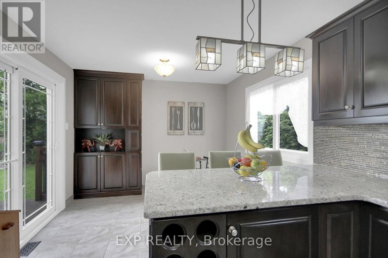 28340674/2001-neepawa-avenue/carlingwood/ottawa/ontario/K2A3L4_25