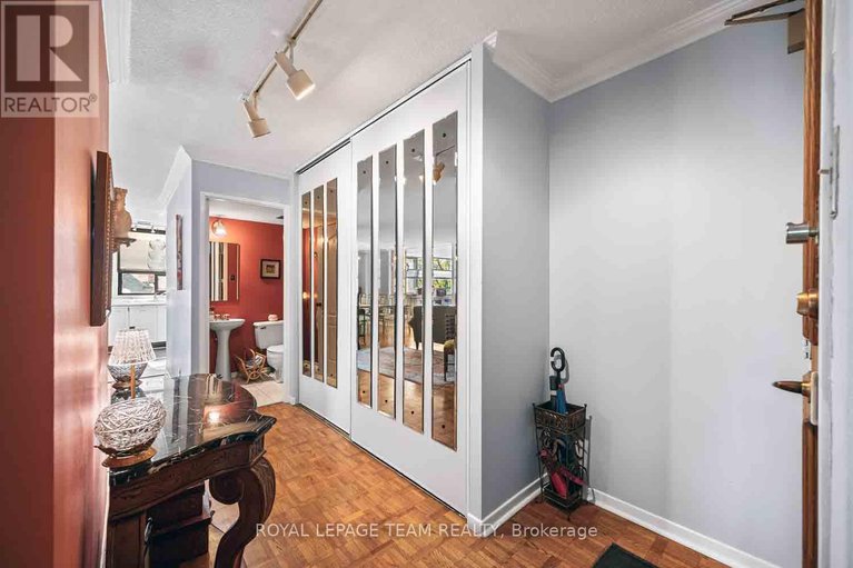 28941836/303-40-arthur-street/west-centre-town/ottawa/ontario/K1R7T5_8