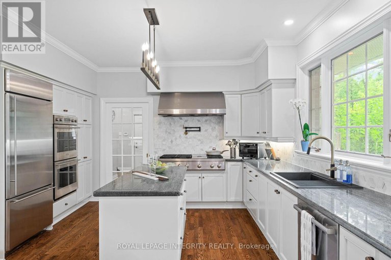 28641841/27-marchbrook-circle/rural-kanata-central/ottawa/ontario/K2W1A1_15