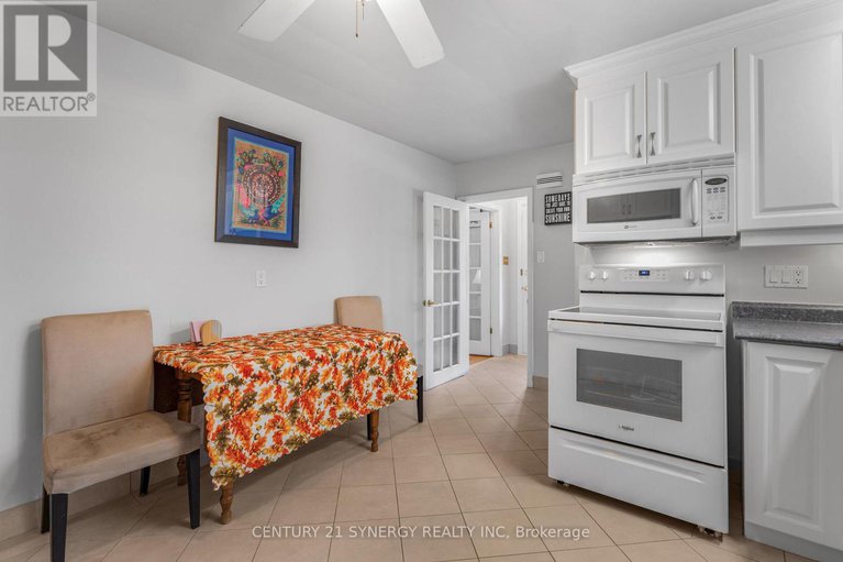 28955196/1174-greyrock-crescent/copeland-park/ottawa/ontario/K2C2A4_11