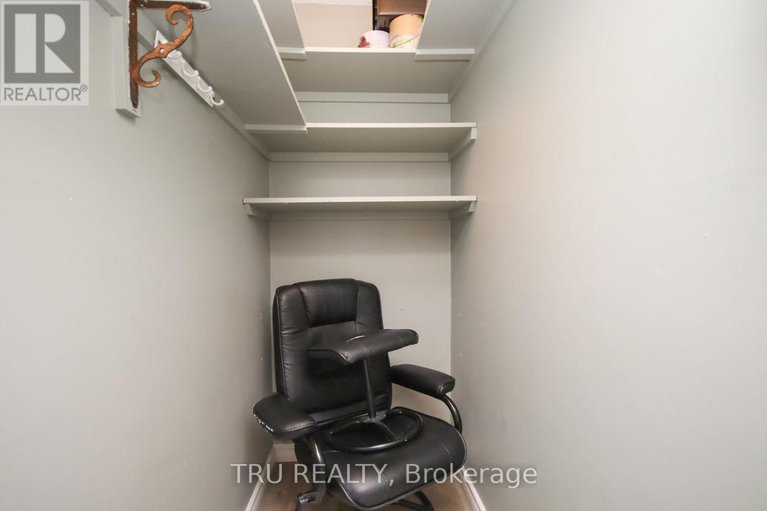 28797353/1604-1081-ambleside-drive/woodroffe/ottawa/ontario/K2B8C8_30