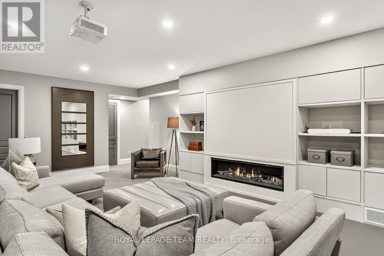 29003198/10-leaver-avenue/city-viewskylinefisher-heightsparkwood-hills/ottawa/ontario/K2E5P6_26