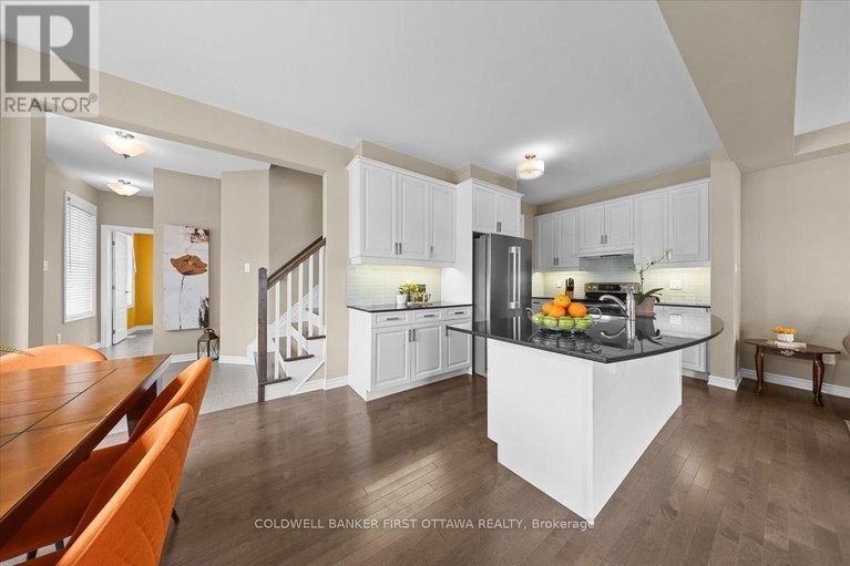 29689822/213-rue-des-soldats-riendeau-street/half-moon-bay/ottawa/ontario/K2J5Z4_10