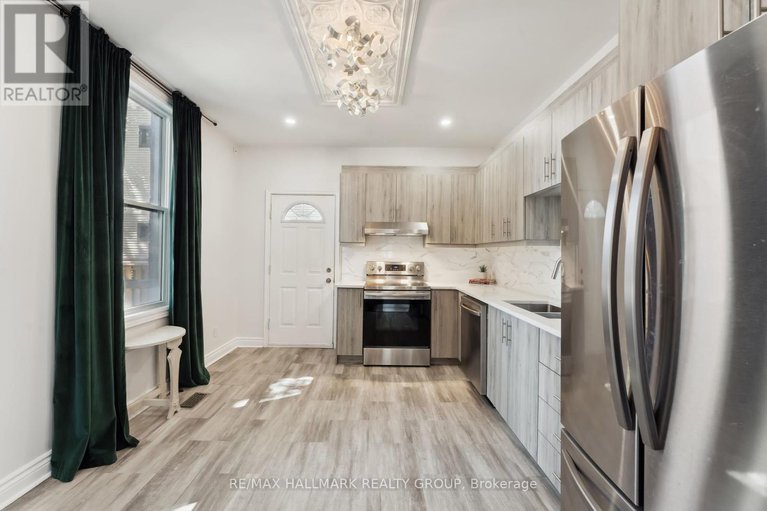 28383453/322-booth-street/west-centre-town/ottawa/ontario/K1R7K2_13