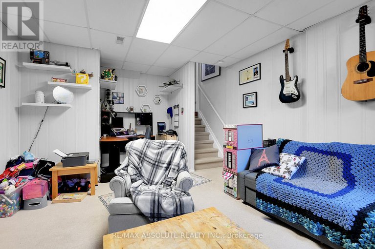 28640841/6142-arbourwood-drive/chapel-hill/ottawa/ontario/K1C7K8_27