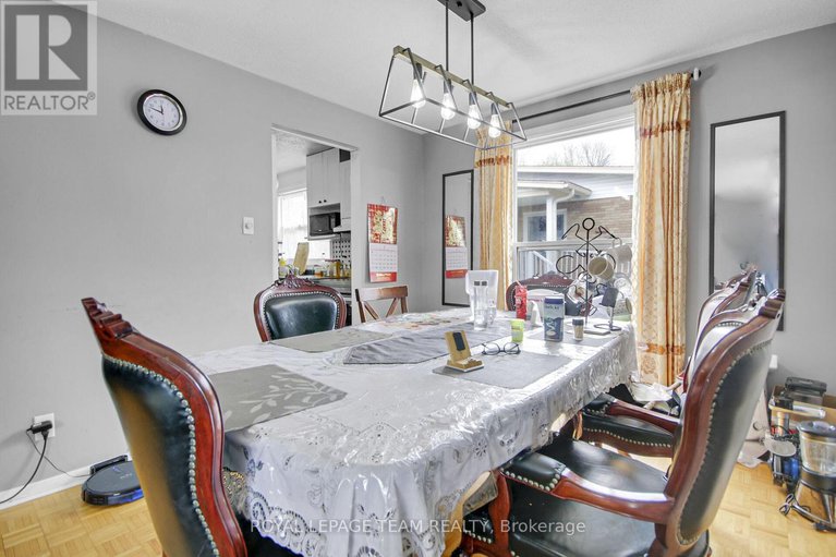 28494304/52-bowhill-avenue/borden-farmstewart-farmcarleton-heightsparkwood-hills/ottawa/ontario/K2E6S7_10