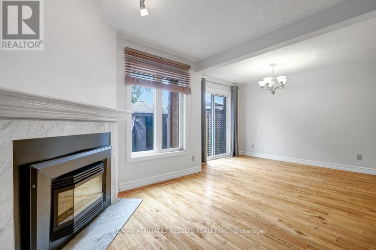 28794659/22-hendrie-court/katimavik/ottawa/ontario/K2L4A4_10