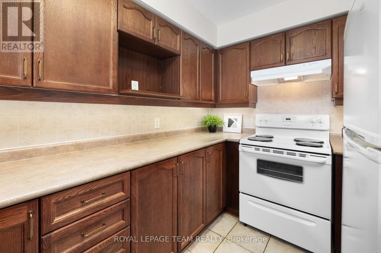 28873620/901-120-grant-carman-drive/borden-farmstewart-farmcarleton-heightsparkwood-hills/ottawa/ontario/K2E1C8_7