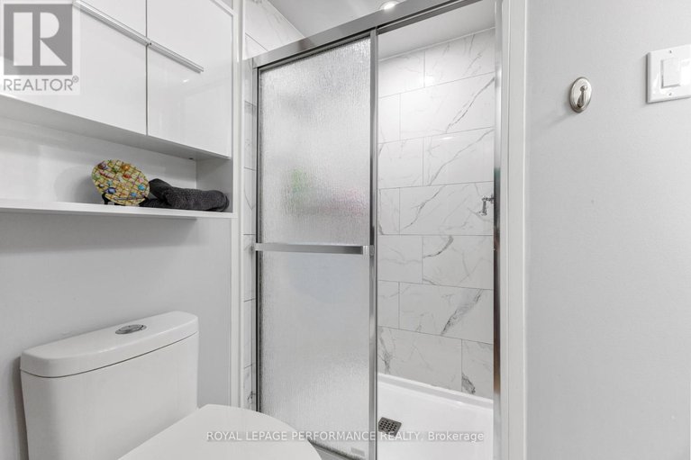28918371/1936-longman-crescent/chateauneuf/ottawa/ontario/K1C5G6_20