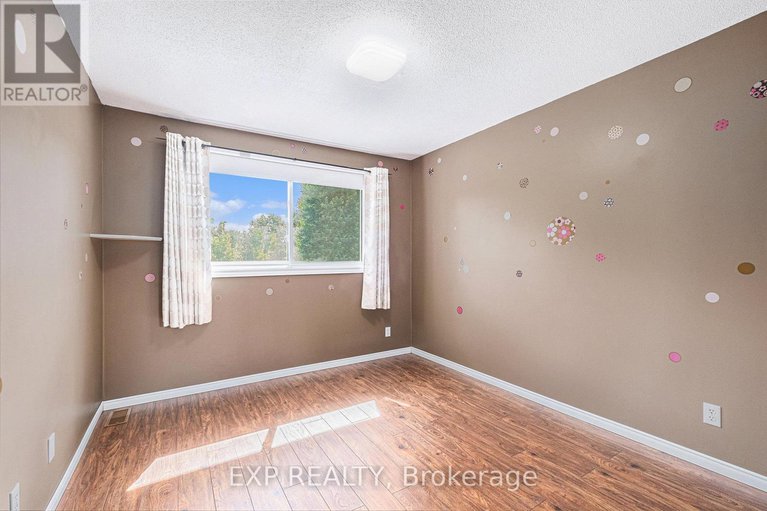28636227/25-cockburn-street/richmond/ottawa/ontario/K0A2Z0_16