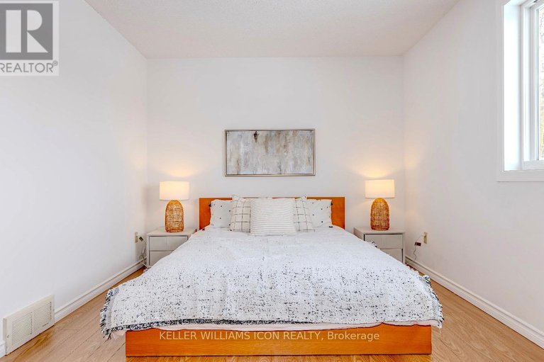 29292675/8-104-mcdermot-court/katimavik/ottawa/ontario/K2L3V2_11