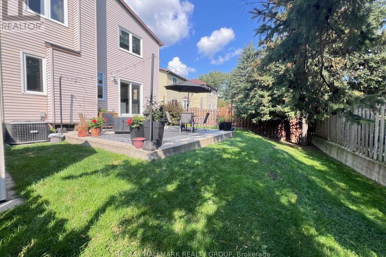 28748697/4-cadence-gate/bridlewood/ottawa/ontario/K2M1G9_27