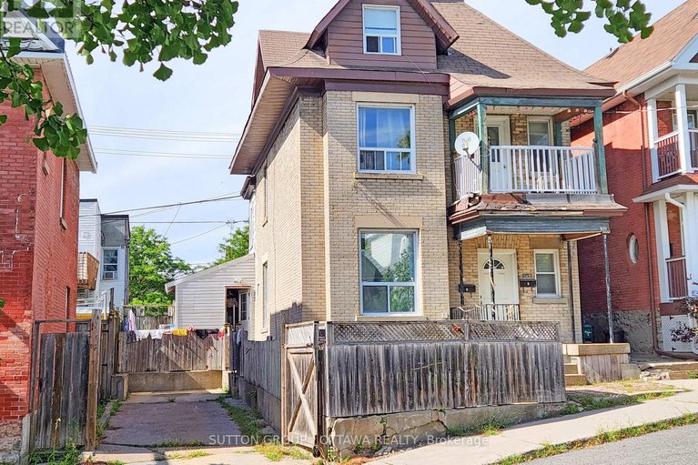 28757381/139-eccles-street/west-centre-town/ottawa/ontario/K1R6S7_1