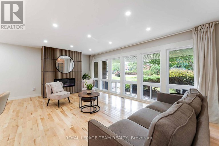 29148358/15-leacock-drive/beaverbrook/ottawa/ontario/K2K1R6_5