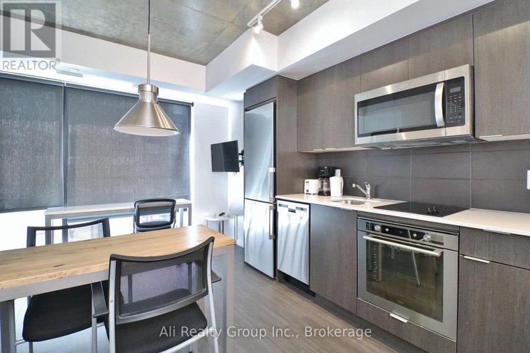 28939636/2901-105-champagne-avenue-s/west-centre-town/ottawa/ontario/K1S5E5_5
