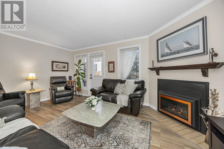 29597738/4-almond-lane/katimavik/ottawa/ontario/K2L3T2_7