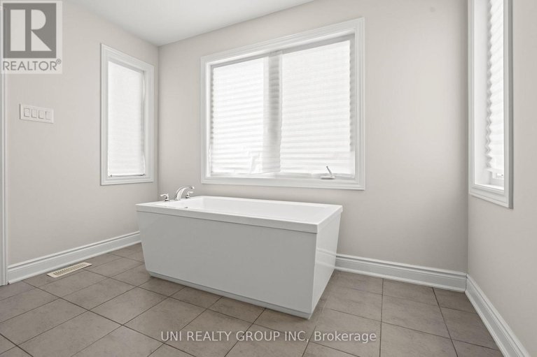 29091892/143-celestial-grove/half-moon-bay/ottawa/ontario/K2J6S8_31