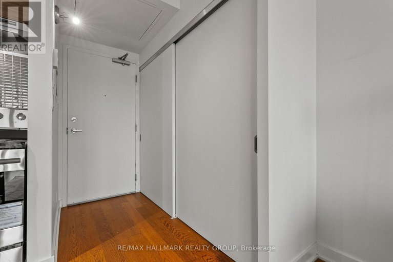 29606023/332-354-gladstone-avenue/ottawa-centre/ottawa/ontario/K2P0R4_22