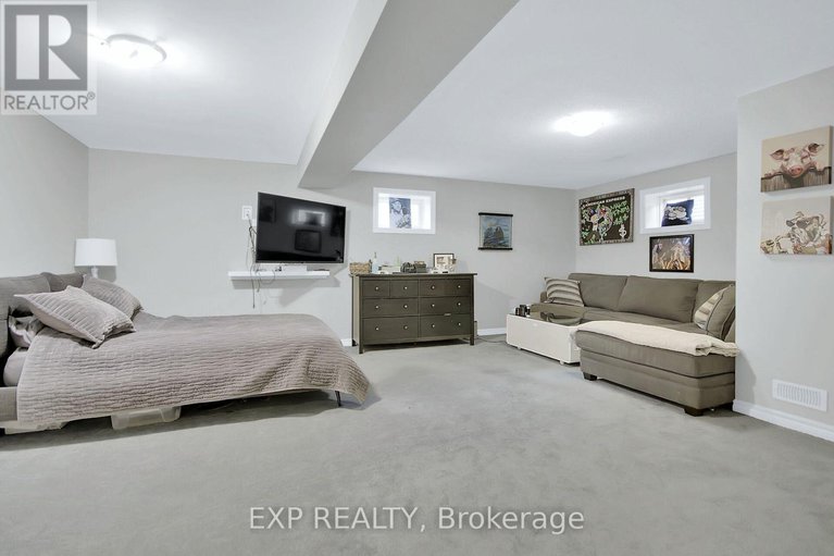 28403302/814-bascule-place/btwn-franktown-rd-fallowfield-rd/ottawa/ontario/K0A2Z0_20