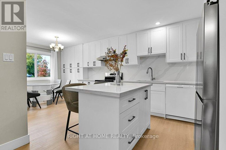 29018595/2230-bickerton-avenue/canotek-industrial-park/ottawa/ontario/K1J6Y3_11