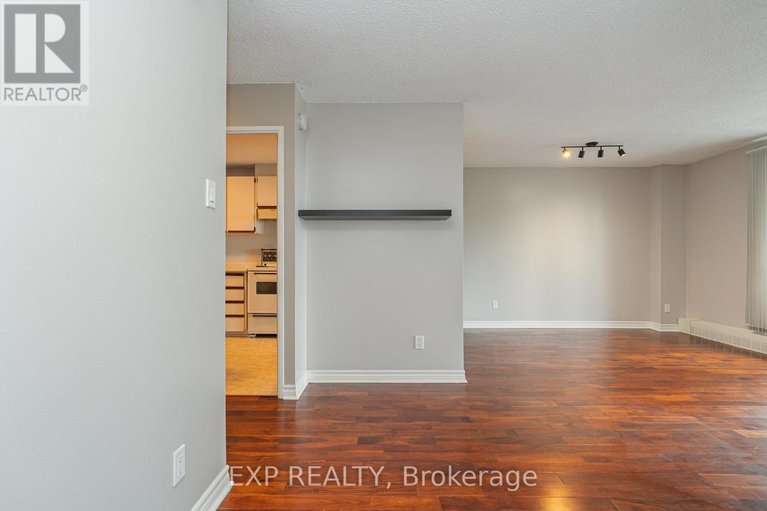 28569382/809-1785-frobisher-lane/riverview-park/ottawa/ontario/K1G3T7_15
