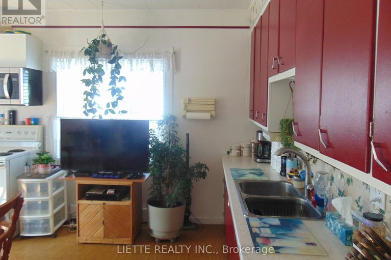 28823591/21968-main-street/north-glengarry-lochiel-twp/north-glengarry/ontario/K0B1H0_13