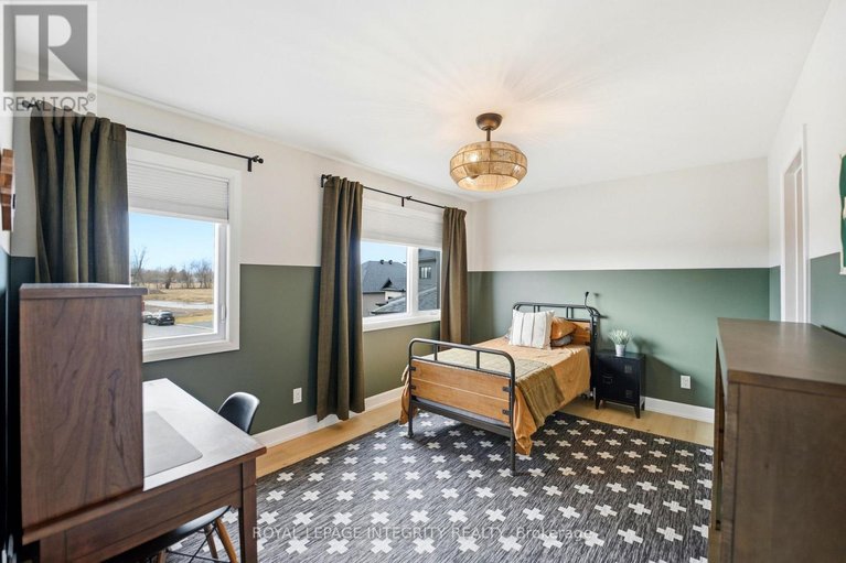 29590747/451-moonlight-drive/russell-twp/russell/ontario/K4R0L1_30