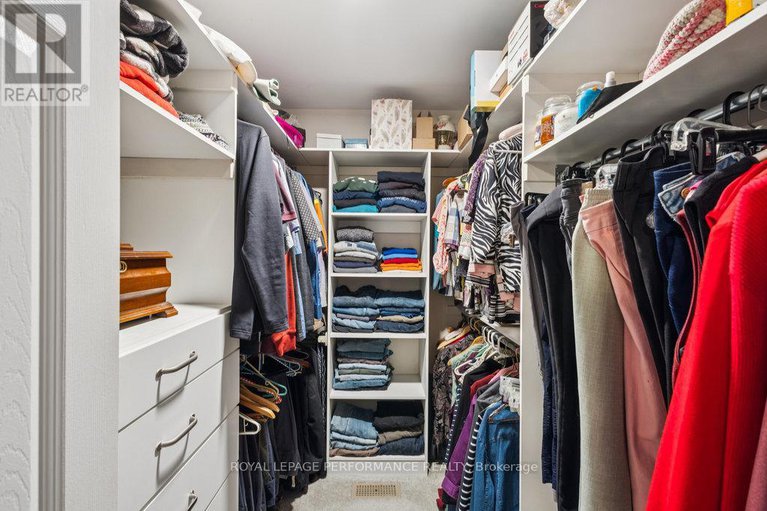 29118234/7051-donwel-drive/greely/ottawa/ontario/K4P1M7_17