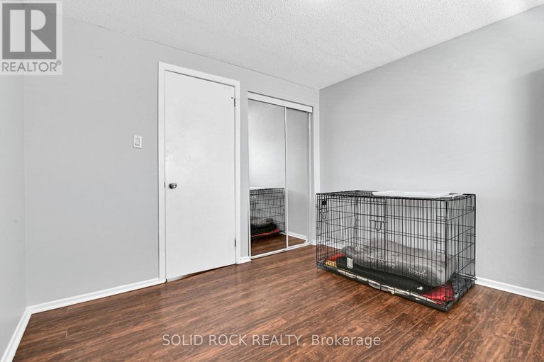 29674450/137-3915b-old-richmond-road/arbeatha-park/ottawa/ontario/K2H8T9_22