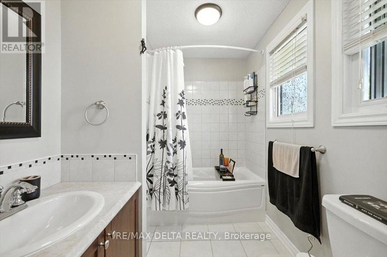 28749415/444-gilles-street/town-of-rockland/clarence-rockland/ontario/K4K1H4_17