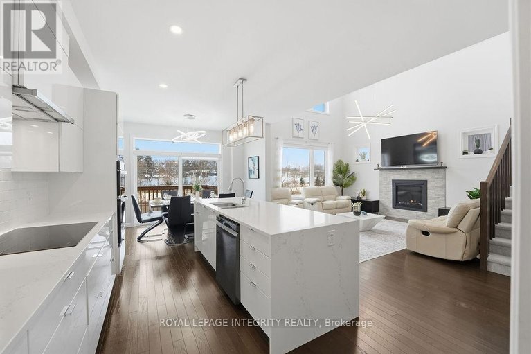 29586151/605-enclave-lane/town-of-rockland/clarence-rockland/ontario/K4K0M8_11