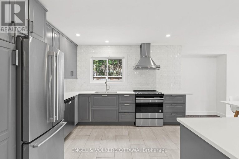 28294344/70-varley-drive/beaverbrook/ottawa/ontario/K2K1H2_10
