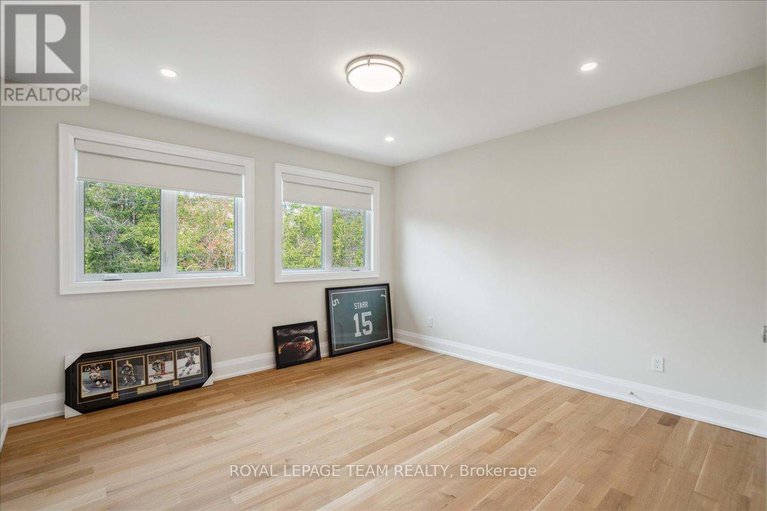 28831579/506-piccadilly-avenue/ottawa-west/ottawa/ontario/K1Y0H8_31