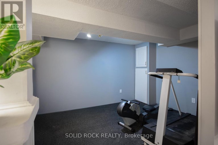28965258/3-63-ramsgate-private/mooneys-bayriverside-park/ottawa/ontario/K1V8M4_32