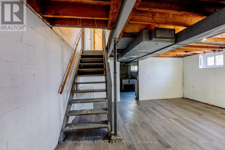 29227015/231-perth-street/brockville/brockville/ontario/K6V5E7_25