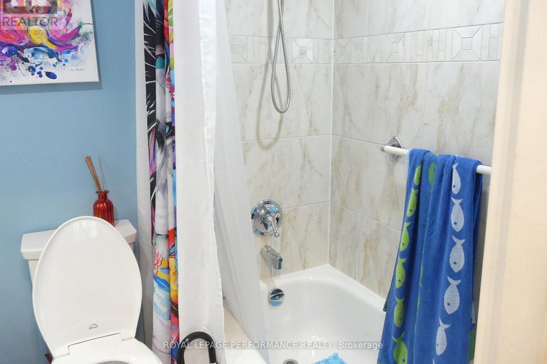 28726719/404-200-lafontaine-avenue/vanier/ottawa/ontario/K1L8K8_24
