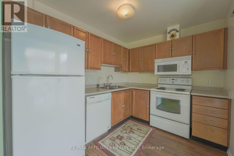 28589609/65-47-mcdermot-court/katimavik/ottawa/ontario/K2L3V5_10