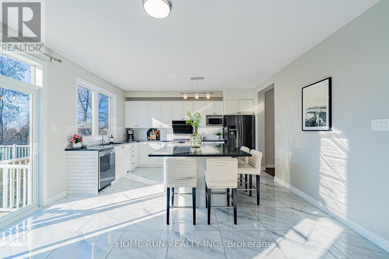 29657132/110-discovery-crescent/stittsville-north/ottawa/ontario/K2S0Z9_12