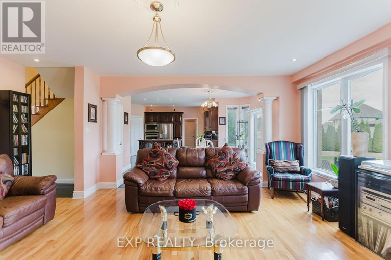 28808188/5472-wicklow-drive/manotick-village-manotick-estates/ottawa/ontario/K4M1C4_17