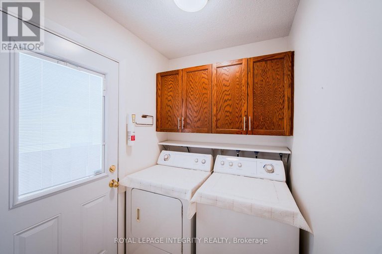 28908572/1266-famlit-court/beacon-hill-south/ottawa/ontario/K1J9A2_20