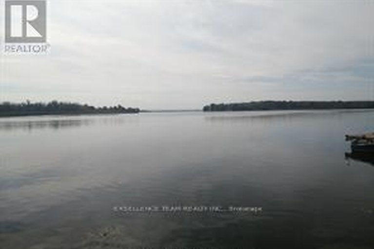 29605196/6803-st-louis-point-road-s/south-glengarry-charlottenburgh-twp/south-glengarry/ontario/K0C2E0_29