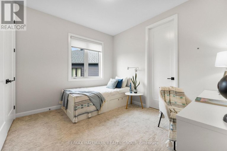 28419525/350-cloyne-crescent/half-moon-bay/ottawa/ontario/K2J6W4_34