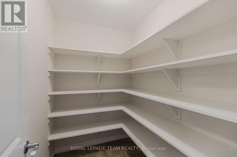 29446143/608-enclave-lane/town-of-rockland/clarence-rockland/ontario/K4K0M8_83