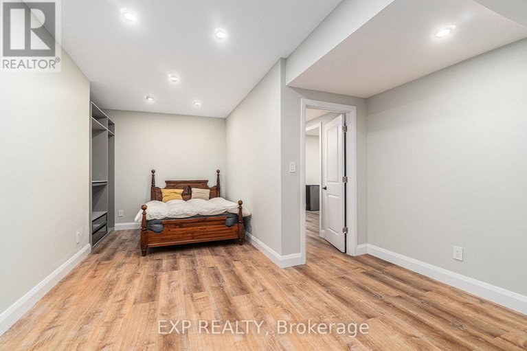 28561734/21-constance-lake-road/kanata-north-east/ottawa/ontario/K2K1X7_31