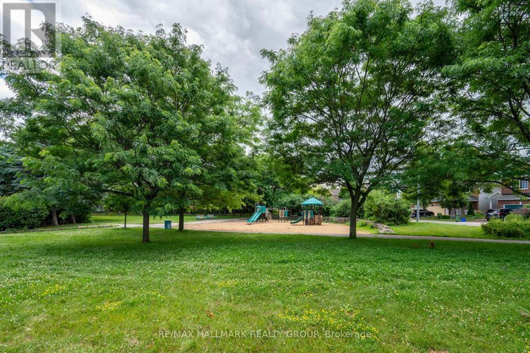 28582294/39-39-hawkstone-gate/beaverbrook/ottawa/ontario/K2K0A3_37