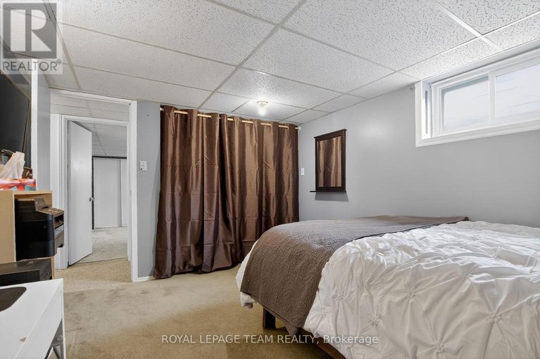 29556063/44-ballantrae-way/glencairnhazeldean/ottawa/ontario/K2L1N5_22