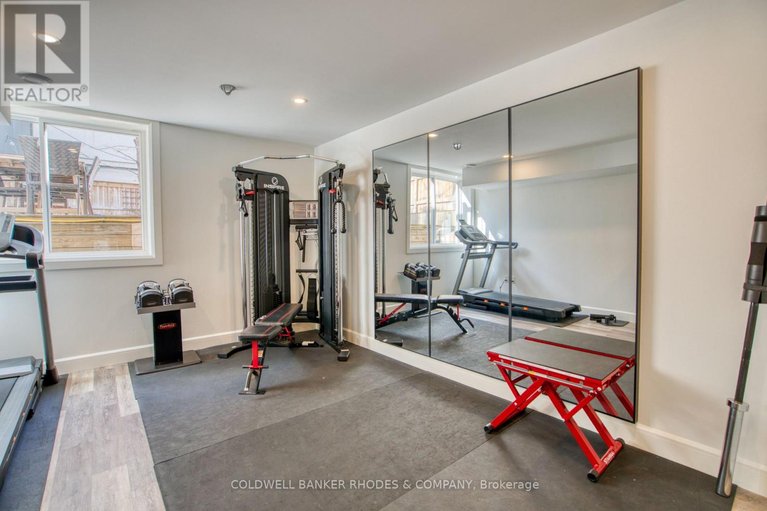 29579172/103a-stirling-avenue/hintonburg/ottawa/ontario/K1Y1P9_45